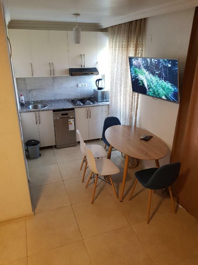 Ferienwohnung Rustaveli 10/101 Batumi Exterior foto